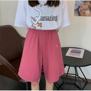 Crescent Embroidered Knee-length Shorts