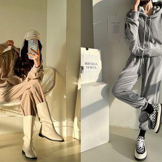 Set: Velvet Kangaroo Hoodie + Jogger Pants