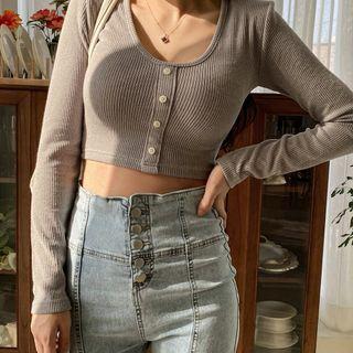 U-neck Button-trim Cropped T-shirt