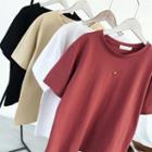 Embroidered Crew-neck Loose-fit Short-sleevetop