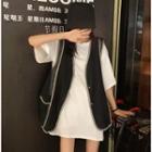 Loose-fit Plain T-shirt / Contrasted Light Vest
