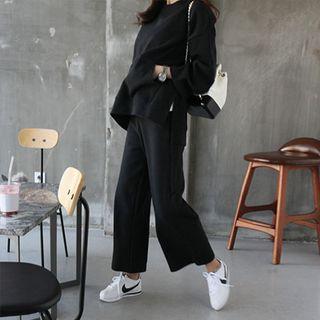 Set: Oversized Sweatshirt + Wide-leg Sweatpants