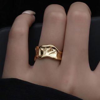 Asymmetrical Adjustable Rings