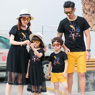 Family Matching Set: Short-sleeve T-shirt + Shorts / Skirt