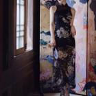 Sleeveless Floral Lace Midi Sheath Dress