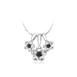 Fashion Flower Pendant With White And Black Austrian Element Crystal And Necklaces