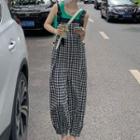 Gingham Cropped Harem Jumper Pants / Plain Tank Top