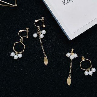 Non-matching Faux Pearl Earring