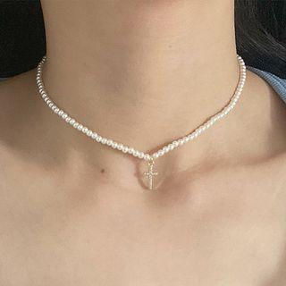 Cross Pendant Faux Pearl Choker 1 Pc - White - One Size