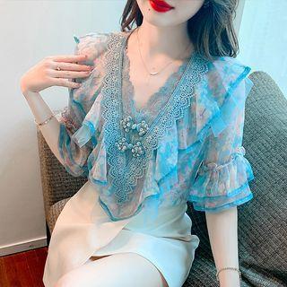 Flared-sleeve Lace Trim Floral Blouse