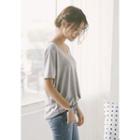 Short-sleeve Scoop-neck Colored T-shirt
