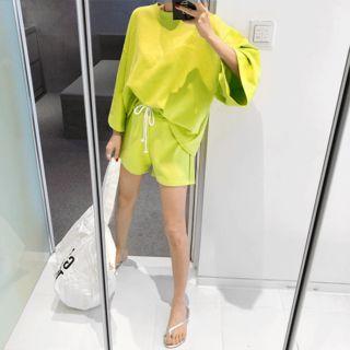 Set: Colored Over-fit T-shirt + Drawstring-waist Shorts