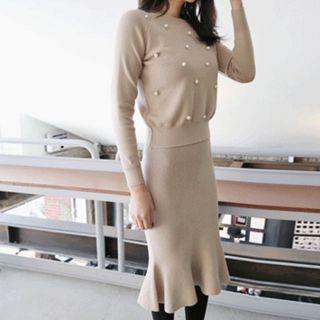 Set: Faux-pearl Trim Knit Top + Ruffle-hem Skirt