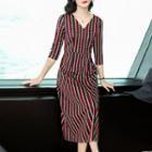 3/4-sleeve Patterned V-neck Midi A-line Dress