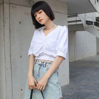 Details Elbow-sleeve Ruched Crop Top