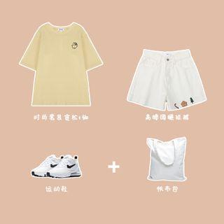 Short-sleeve Cartoon Print T-shirt / Embroidered Shorts