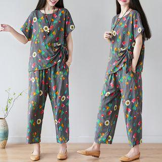 Set: Floral Short-sleeve T-shirt + Crop Harem Pants