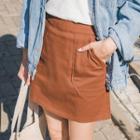 Band-waist Pocket-accent Mini Skirt