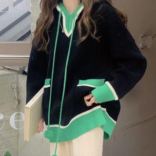 Color Block V-neck Pom Pom Sweater