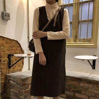 Long-sleeve Turtleneck T-shirt / Sleeveless Midi Dress