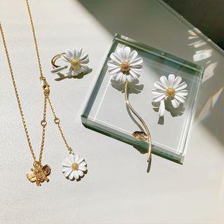 Floral Ear Stud / Ring / Necklace / Bracelet