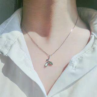 Leaf Rhinestone Pendant Sterling Silver Necklace Green Leaf - Silver - One Size