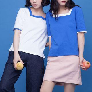 Color-block Square-neck Short-sleeve T-shirt