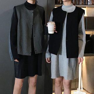 Long-sleeve Mock Neck Midi T-shirt Dress / Plain Buttoned Vest