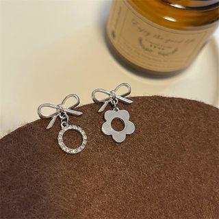 Flower Rhinestone Hoop Asymmetrical Alloy Dangle Earring 1 Pair - Silver - One Size