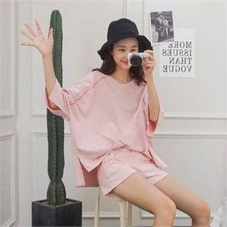 Set: 3/4-sleeve Top + Sweat Shorts