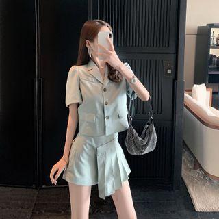 Short-sleeve Top / Pleated Shorts