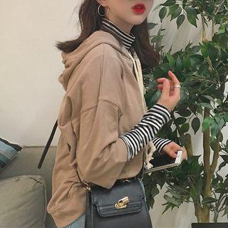 Striped Long-sleeve T-shirt / Plain Elbow-sleeve Hoodie