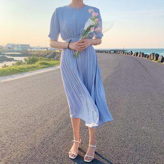 Short-sleeve Slim Fit Plain Pleated Dress