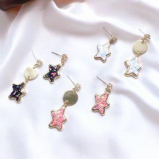 Non Matching Irregular Star Alloy Disc Dangle Earring