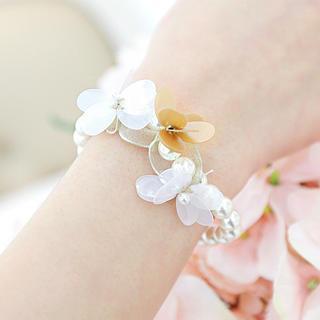 Flower Beaded Bracelet