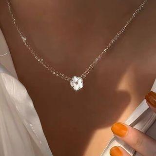 Flower Pendant Layered Alloy Necklace Silver - One Size