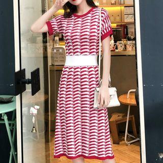 Short-sleeve Patterned A-line Knit Dress