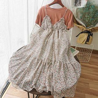 Set: Short-sleeve T-shirt +strappy A-line Dress