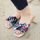 Bow Pattern Slide Sandals