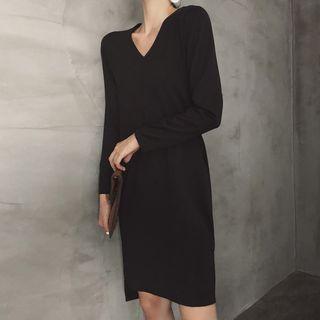 V-neck Long-sleeve Dip-back Shift Dress