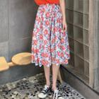 Crew-neck Short-sleeve T-shirt / Flower Print A-line Skirt