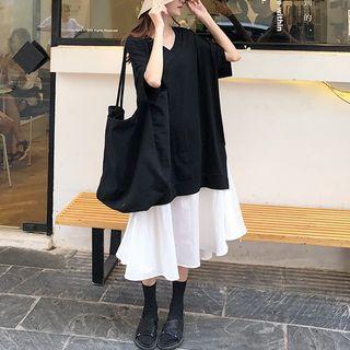 Short-sleeve Two Tone Midi Dress Black & White - One Size