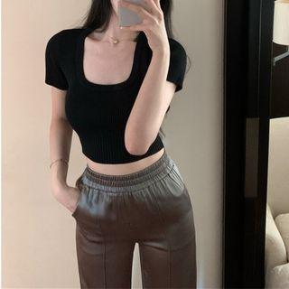 Short-sleeve Scoop-neck Knit Top / Wide Leg Pants