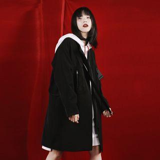 Dual-pocket Long Zip Jacket