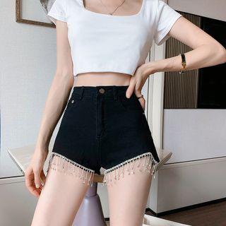 Square-neck Cropped T-shirt / High-waist Denim Shorts