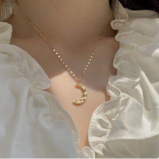 Moon Pendant Alloy Necklace My31417 - Gold - One Size