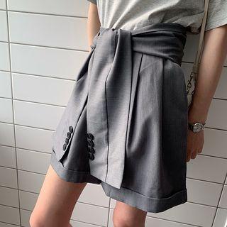 Tie Waist Wide-leg Shorts