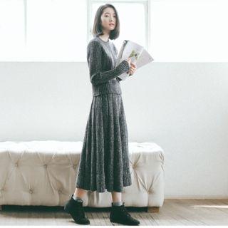 Set: Crewneck Knit Top + Midi Knit Skirt