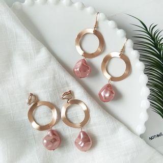 Irregular Faux Pearl Metal Hoop Dangle Earring