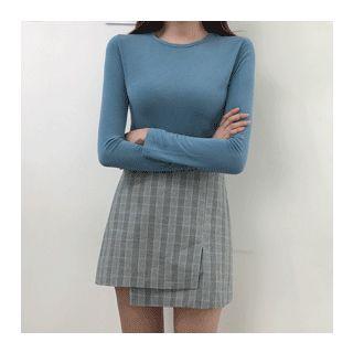 Long-sleeve Colored Round-neck T-shirt